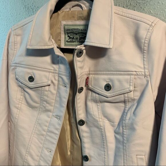 Levi’s Rose Faux Leather Trucker Jacket - Picture 5 of 10